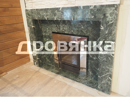 Плитка змеевик 300x300x10 мм